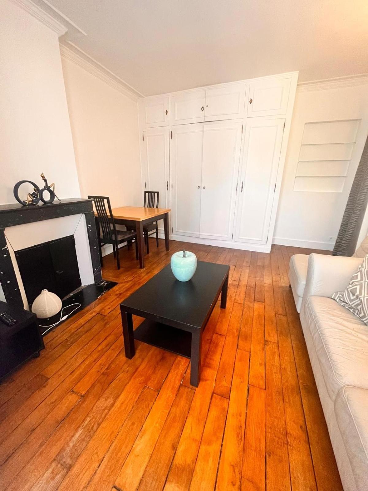 Reve D'Ete A Paris Appartement Buitenkant foto